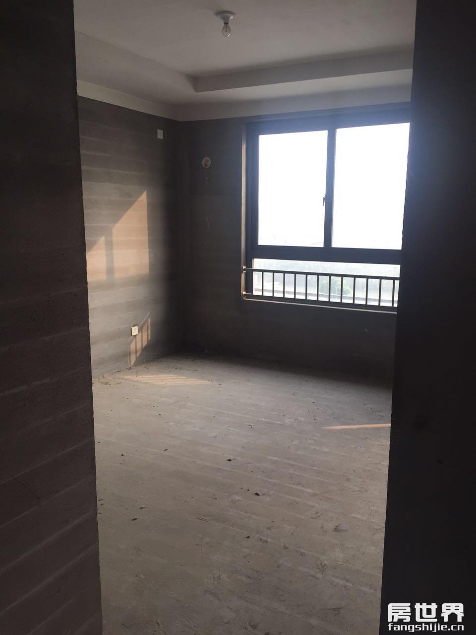 广泽小区 送阁楼 东边套